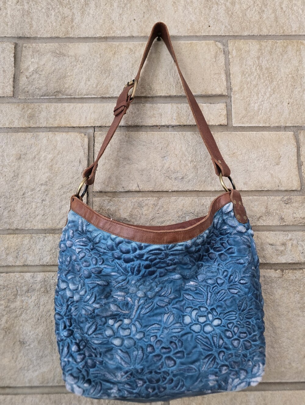 Anabaglish Blue Embossed Floral Leather Shoulder Bag Boho Sundance - Picture 3 of 16